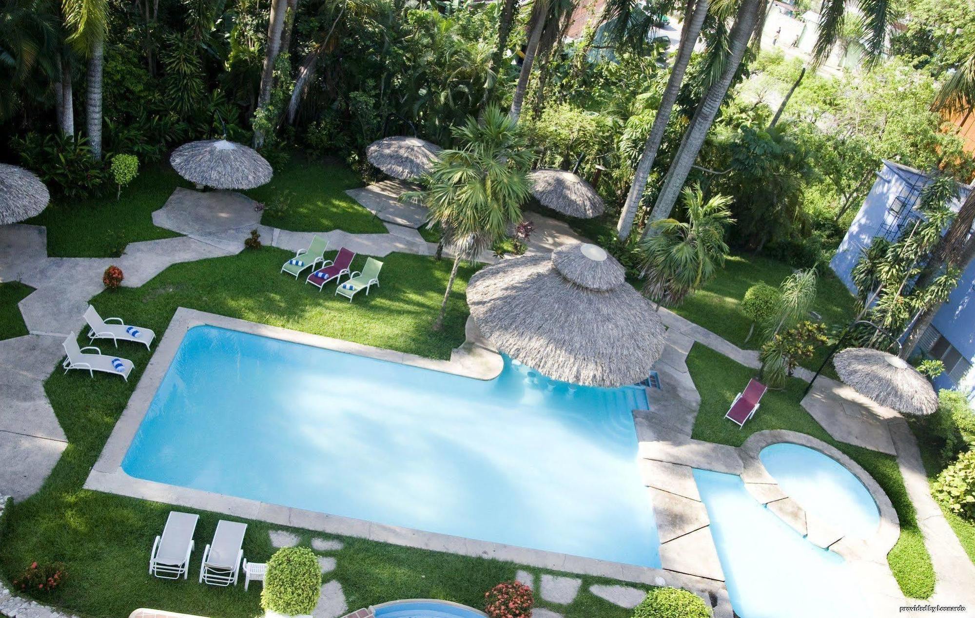 Maya 4*